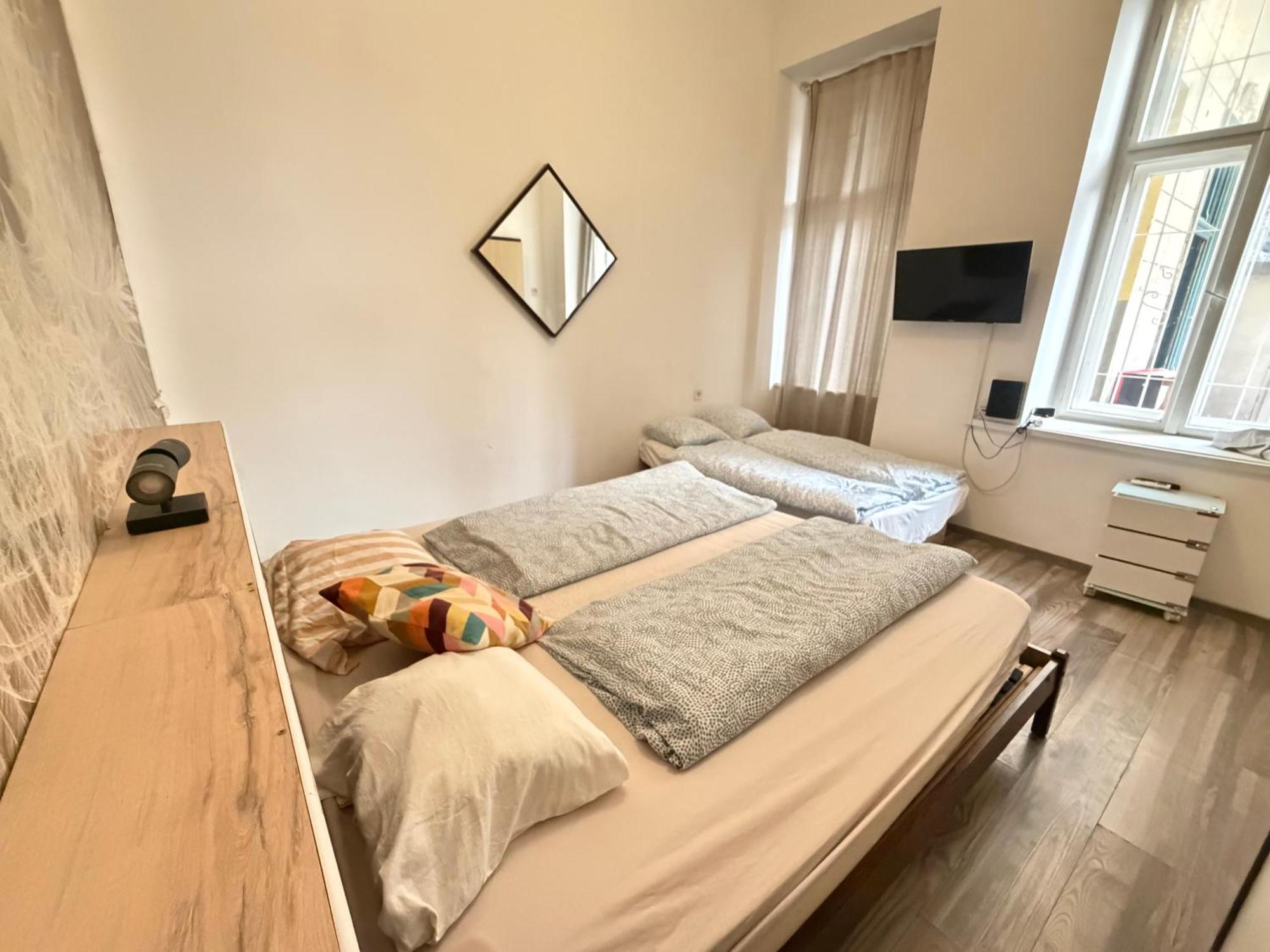 Michael Apartment With 2 Rooms Near Gozsdu Udvar — Fotók 1
